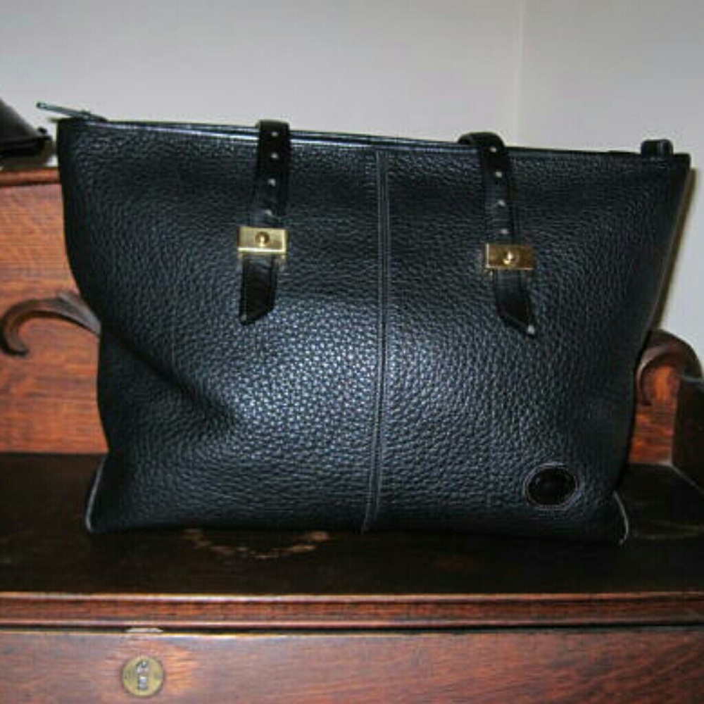 Vintage Dooney & Bourke East/West metro tote